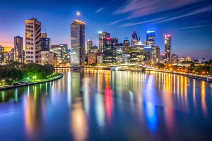 Brisbane Story Bridge skyline